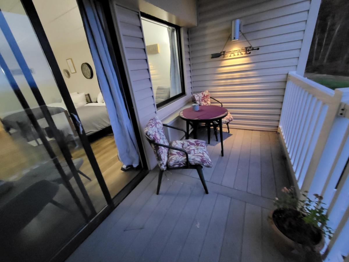 Cedar Lodge Room W/ Lake Views! Laconia Exteriör bild